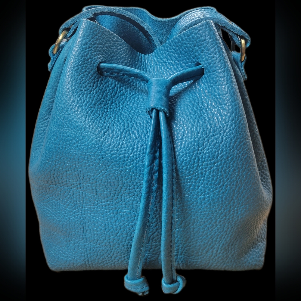 PORTLAND LEATHER GOODS SMALL BAJA BUCKET BAG BNNU